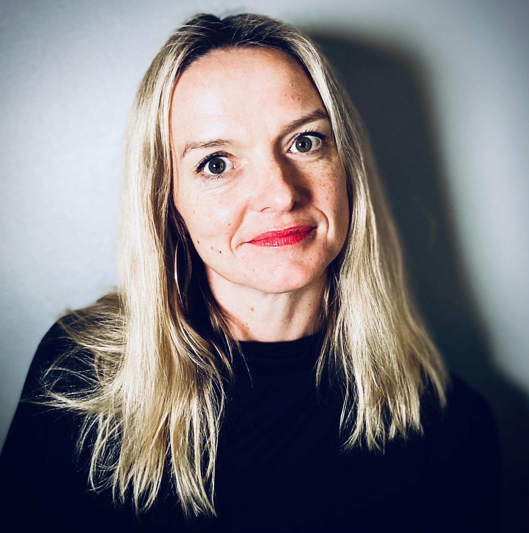 Caro Giles author photo photo credit O'Hara